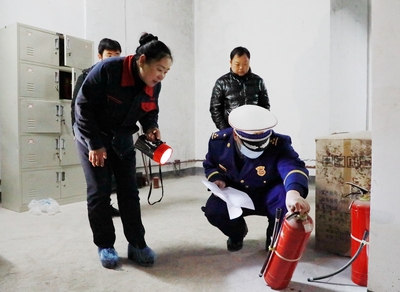 大龍消防聯(lián)合多部門開展高層建筑火災(zāi)隱患曝光行動