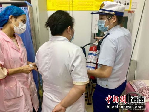 龍華區(qū)消防救援大隊開展醫(yī)療服務(wù)場所消防監(jiān)督檢查